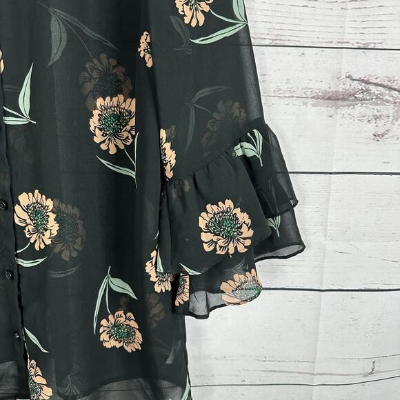 CAbi 5206 Blouse Women Medium Black Floral Ruffle Sheer Flowy La Di Da Shirt Top - Picture 2 of 11